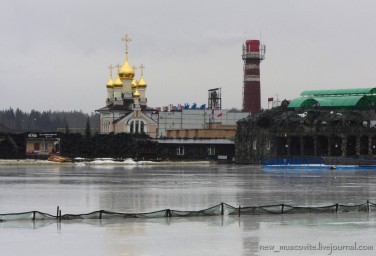 Церковь иконы Богоматери "Неувядаемый цвет" в Ульяновском совхозе декоративного садоводства